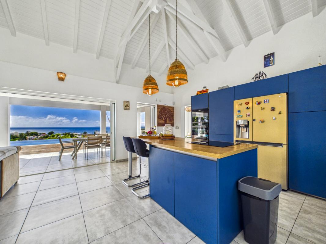 12. A louer villa avec piscine et vue mer St François Guadeloupe